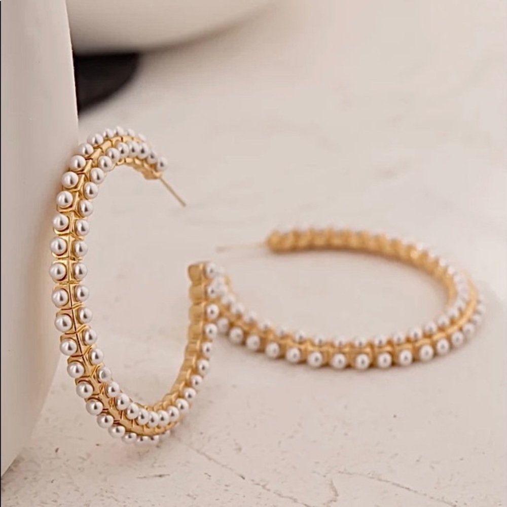 Gold pearl hoop earrings